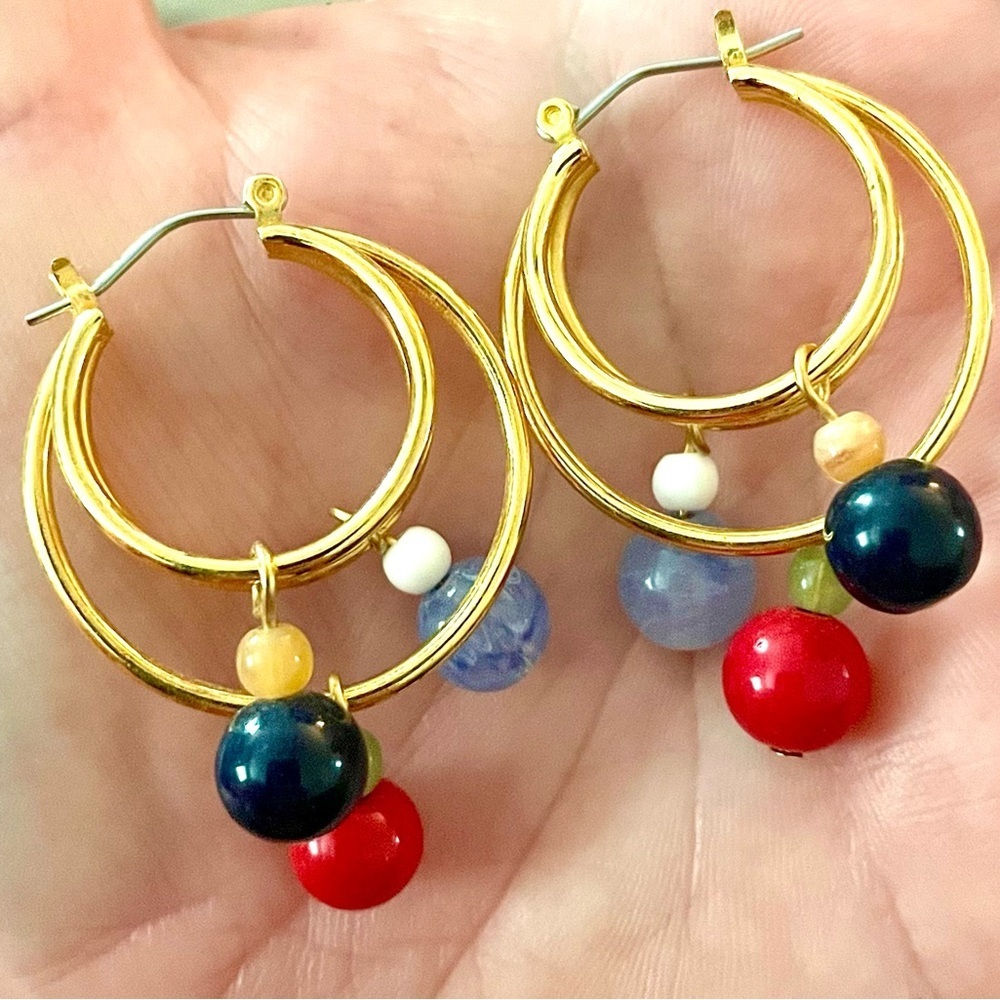 Vintage 70s–80s Red, Navy, Blue, Gold Tone Hoop Earrings Retro Beaded Dangles - Picture 5 of 9